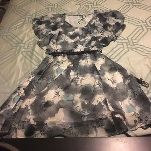 Lauren Conrad 8 cute flowy dress.